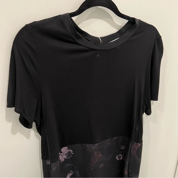 Aritzia Wilfred Black and Floral Short Sleeve Tunic - Picture 7 of 10